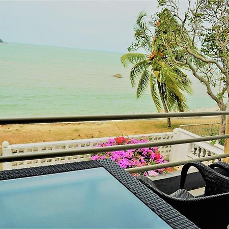 G&T'S Beach Front Villa Tanjung Bungah  Extérieur photo