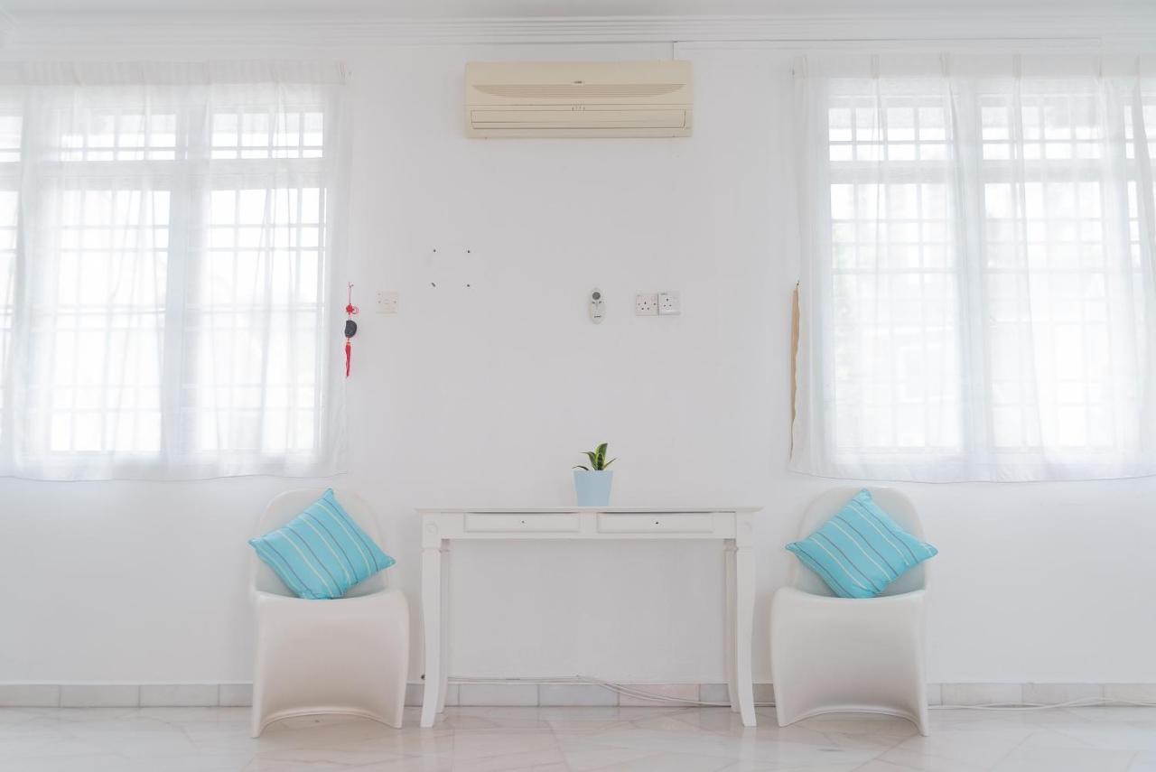 G&T'S Beach Front Villa Tanjung Bungah  Extérieur photo