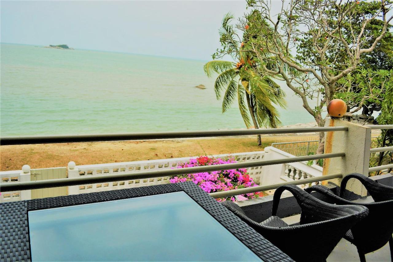 G&T'S Beach Front Villa Tanjung Bungah  Extérieur photo